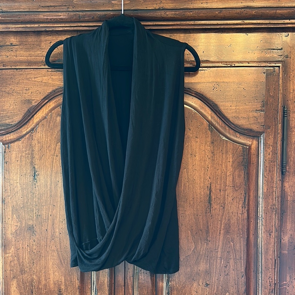 Sleeveless Drape Front Women's Wrap Top - Black